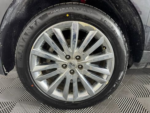 Used 2015 Lincoln MKX AWD w/ Equipment Group 102A image 50