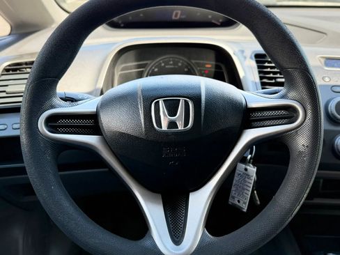 Used 2010 Honda Civic DX-VP image 12