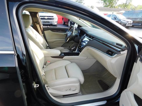 Used 2014 Cadillac XTS Luxury w/ Driver Awareness Package FWD image 14