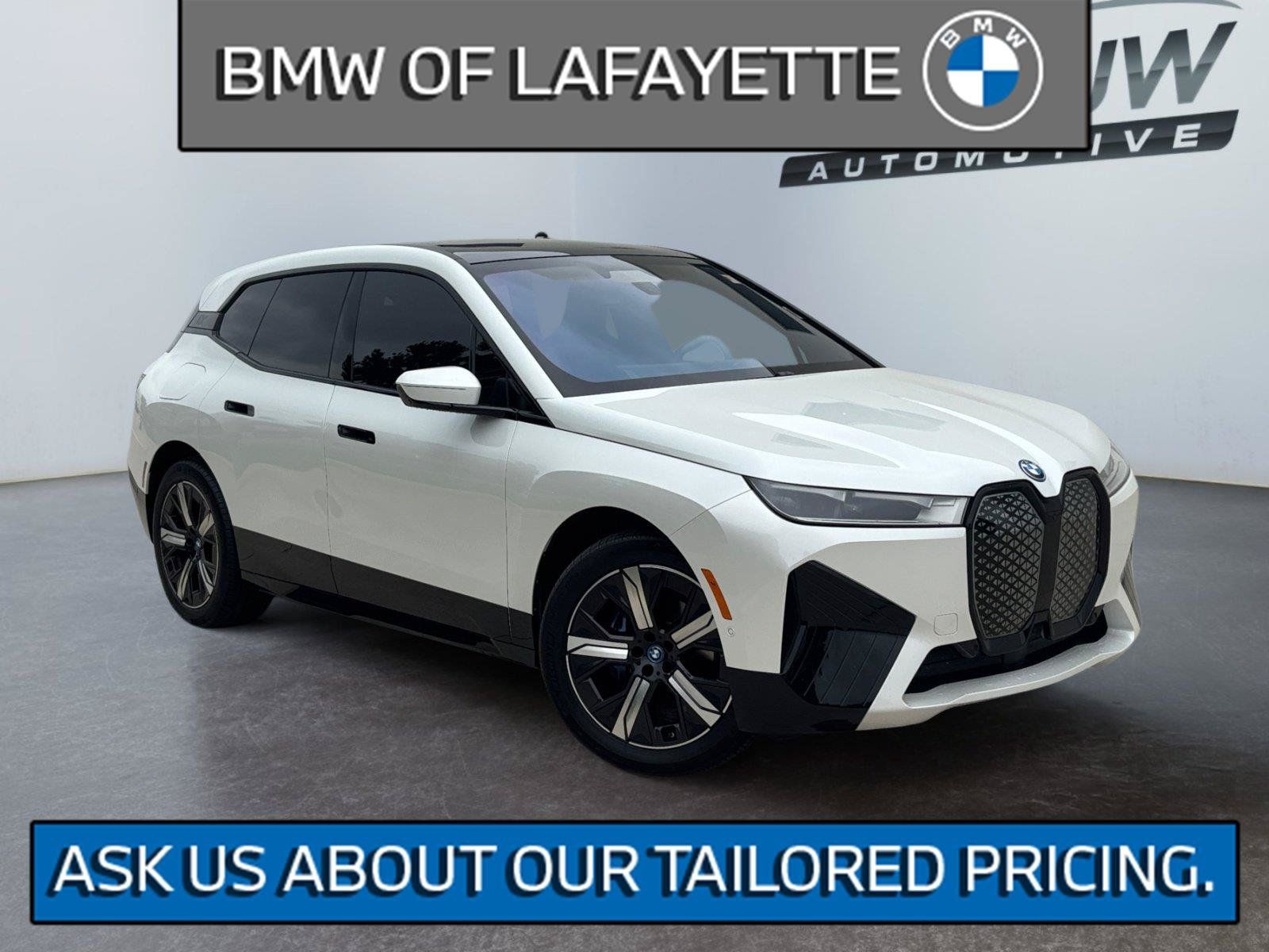 Used 2025 BMW iX xDrive50 w/ Premium Package AWD/4WD image 1