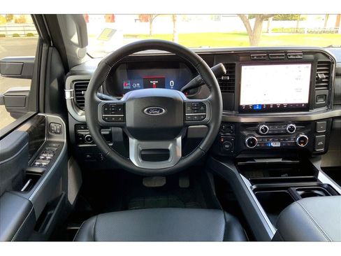 Used 2024 Ford F350 Lariat image 10