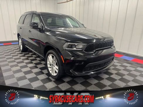 Used 2024 Dodge Durango GT image 1