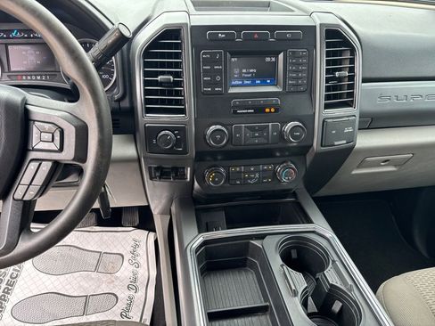 Used 2019 Ford F250 XLT w/ XLT Value Package image 18