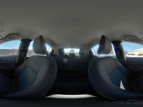 Used 2025 Toyota Prius LE image 40