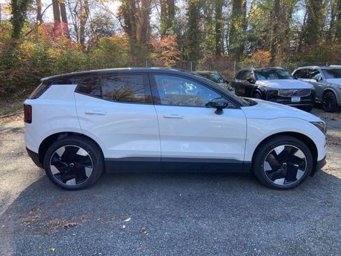New 2025 Volvo EX30 Plus w/ Climate Package image 8