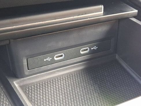 Used 2024 Volkswagen Atlas Cross Sport SE AWD/4WD image 22