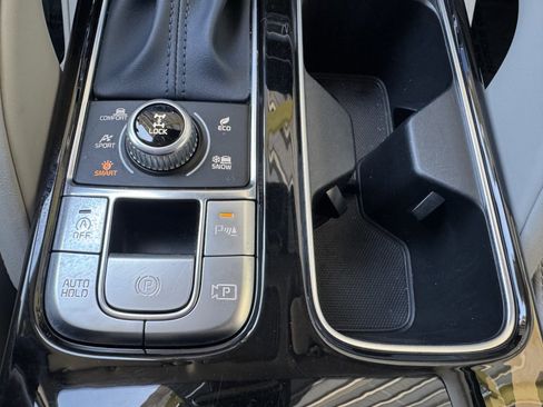 Used 2024 Kia Telluride SX AWD/4WD image 26