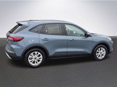 New 2025 Ford Escape Active image 4