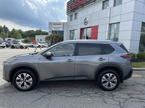 Certified 2023 Nissan Rogue SV w/ SV Premium B Package AWD/4WD image 5