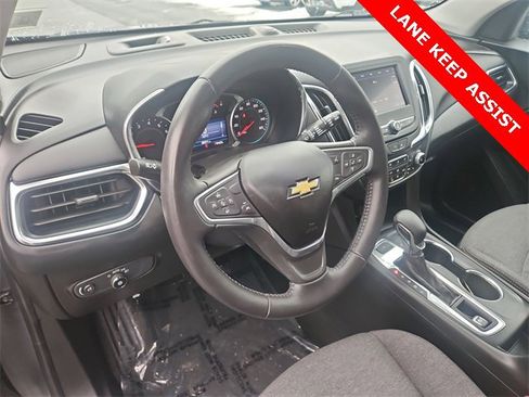 Used 2022 Chevrolet Equinox LT w/ Driver Convenience Package image 10