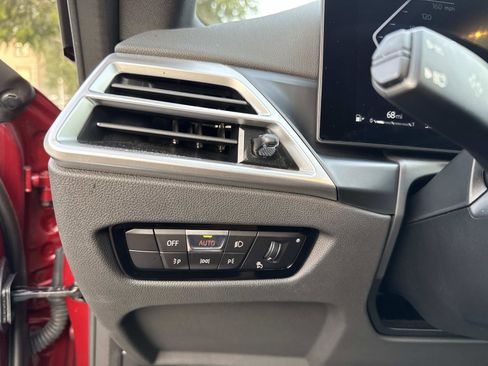 Used 2025 BMW 230i Coupe image 31