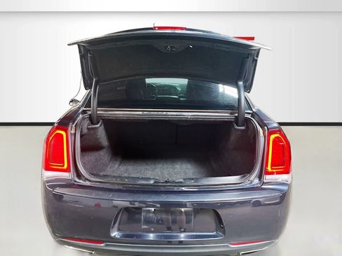 Used 2019 Chrysler 300 S AWD/4WD image 24
