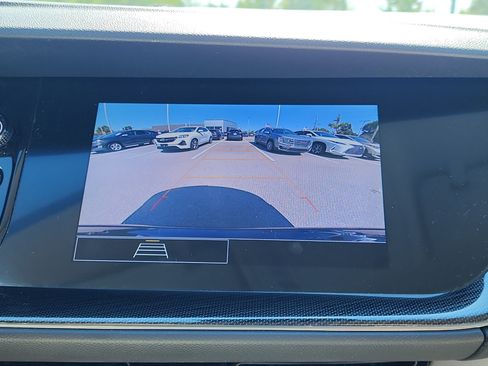 Used 2023 Buick Envision Preferred image 23