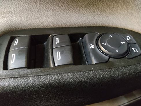 Used 2024 Chevrolet Equinox LT image 27