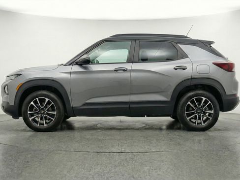 Used 2025 Chevrolet TrailBlazer LT image 5