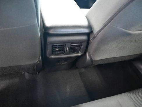 Used 2024 Toyota RAV4 LE AWD/4WD image 25