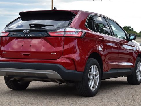 Used 2023 Ford Edge SEL w/ Convenience Package AWD/4WD image 5