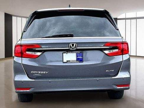 Certified 2024 Honda Odyssey Elite image 5