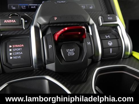 Used 2022 Lamborghini Urus AWD/4WD image 27