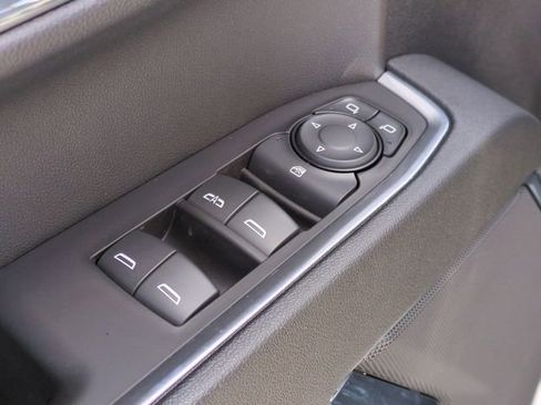 Used 2024 Chevrolet Silverado 1500 LT image 13