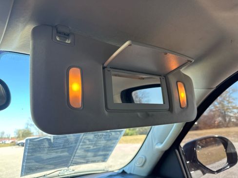 Used 2014 Cadillac Escalade ESV Platinum image 40