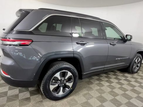 Used 2024 Jeep Grand Cherokee Limited 4xe w/ Trailer Tow Package AWD/4WD image 5