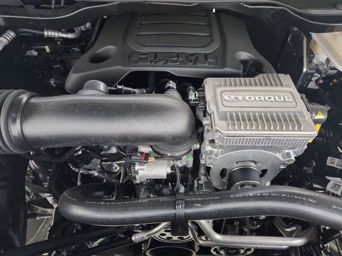 New 2026 RAM 1500 Laramie w/ Night Edition AWD/4WD image 33