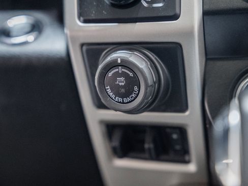 Used 2019 Ford F150 Lariat w/ Equipment Group 502A Luxury image 35