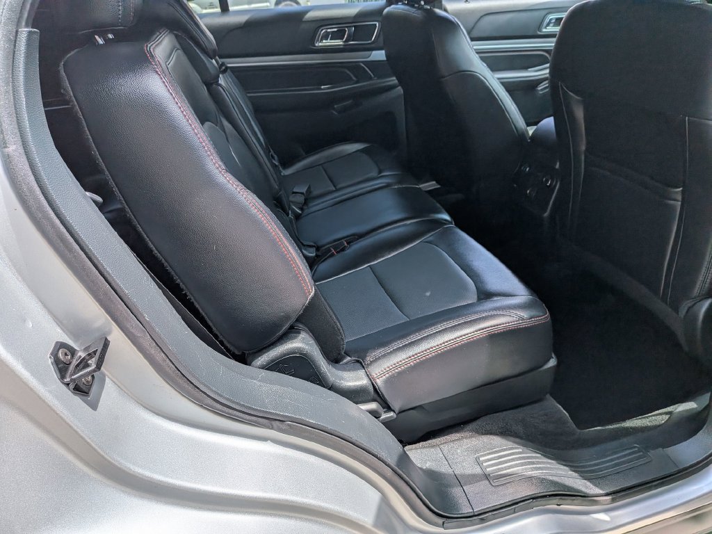 Used 2019 Ford Explorer Sport AWD/4WD image 30