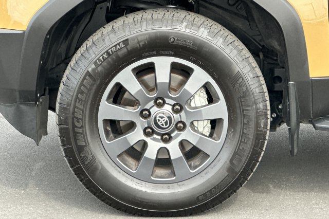 Used 2024 Toyota Land Cruiser AWD/4WD image 31