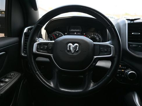 Used 2022 RAM 1500 Big Horn AWD/4WD image 6
