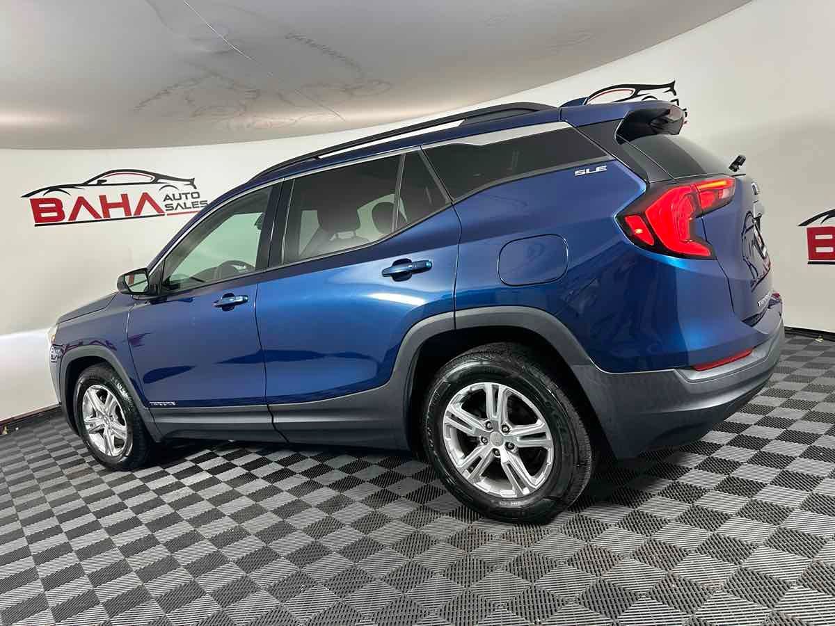 Used 2019 GMC Terrain SLE w/ Driver Convenience Package FWD image 7