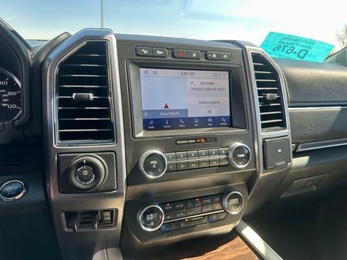 Used 2020 Ford Expedition Platinum image 16