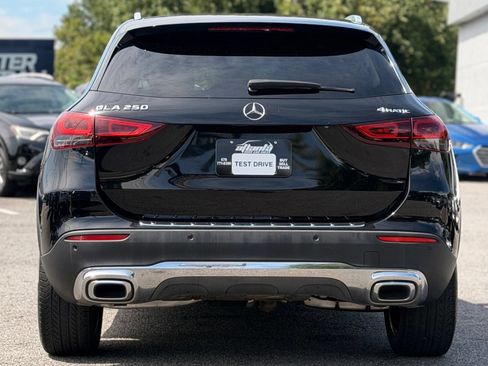 Used 2021 Mercedes-Benz GLA 250 4MATIC w/ Premium Package image 4