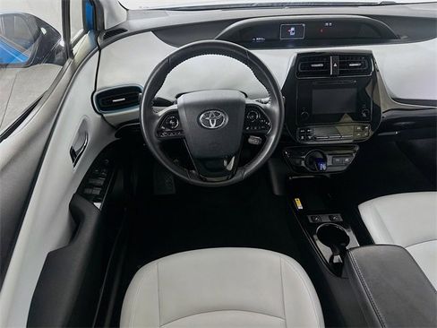 Used 2019 Toyota Prius XLE image 4