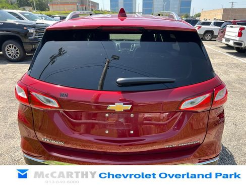 Used 2019 Chevrolet Equinox Premier AWD/4WD image 4
