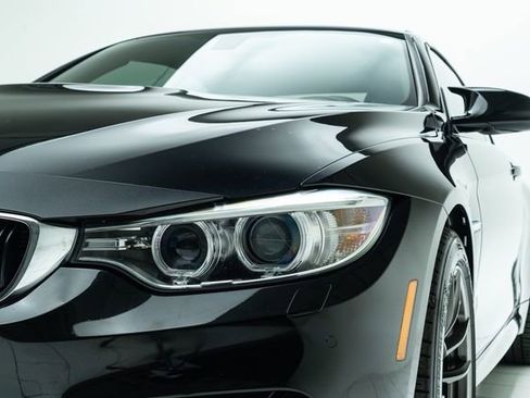 Used 2015 BMW M4 Convertible image 11