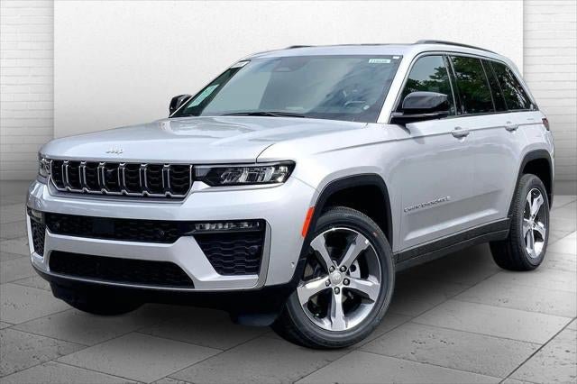 New 2026 Jeep Grand Cherokee Limited w/ Luxury Tech Group II AWD/4WD image 16
