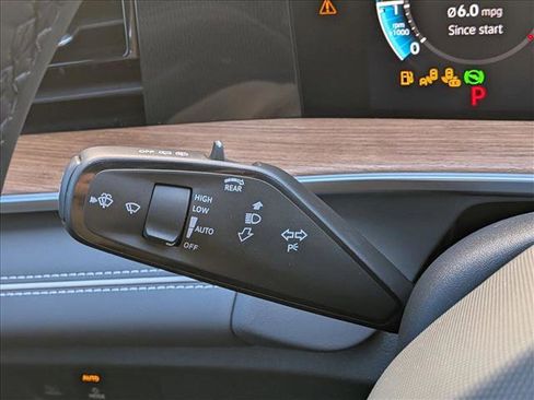 New 2026 Volkswagen Tiguan SEL R-Line image 15