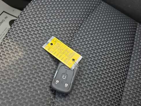 Used 2023 GMC Terrain SLE w/ Driver Convenience Package AWD/4WD image 24