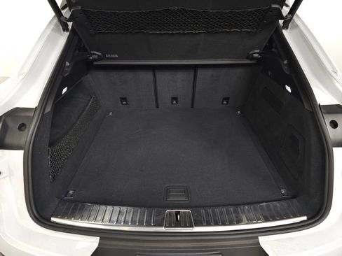 Used 2020 Porsche Cayenne AWD/4WD image 7