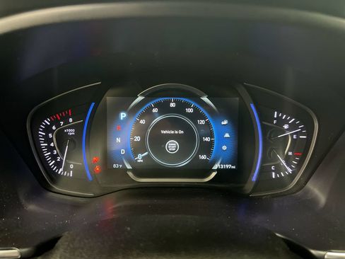 Used 2019 Hyundai Santa Fe SEL FWD image 12