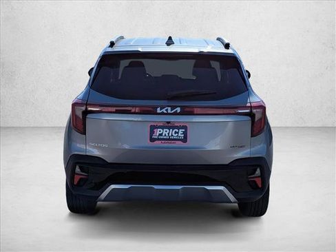 Used 2025 Kia Seltos EX w/ EX Sunroof Package image 6