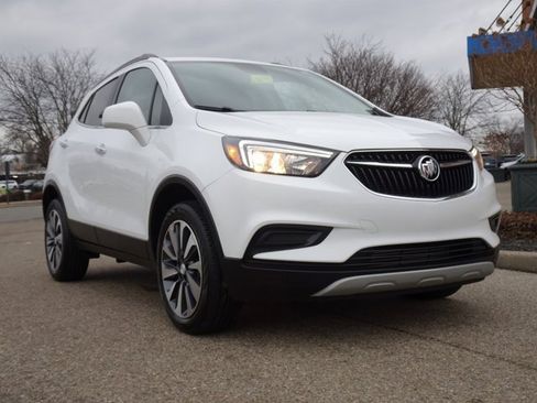Used 2022 Buick Encore Preferred w/ Safety Package image 28