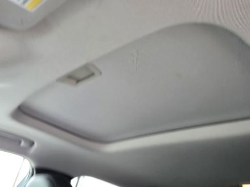 Used 2024 Chevrolet Trax ACTIV w/ Sunroof Package FWD image 25