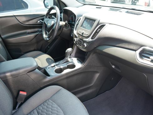 Used 2020 Chevrolet Equinox LT AWD/4WD image 15