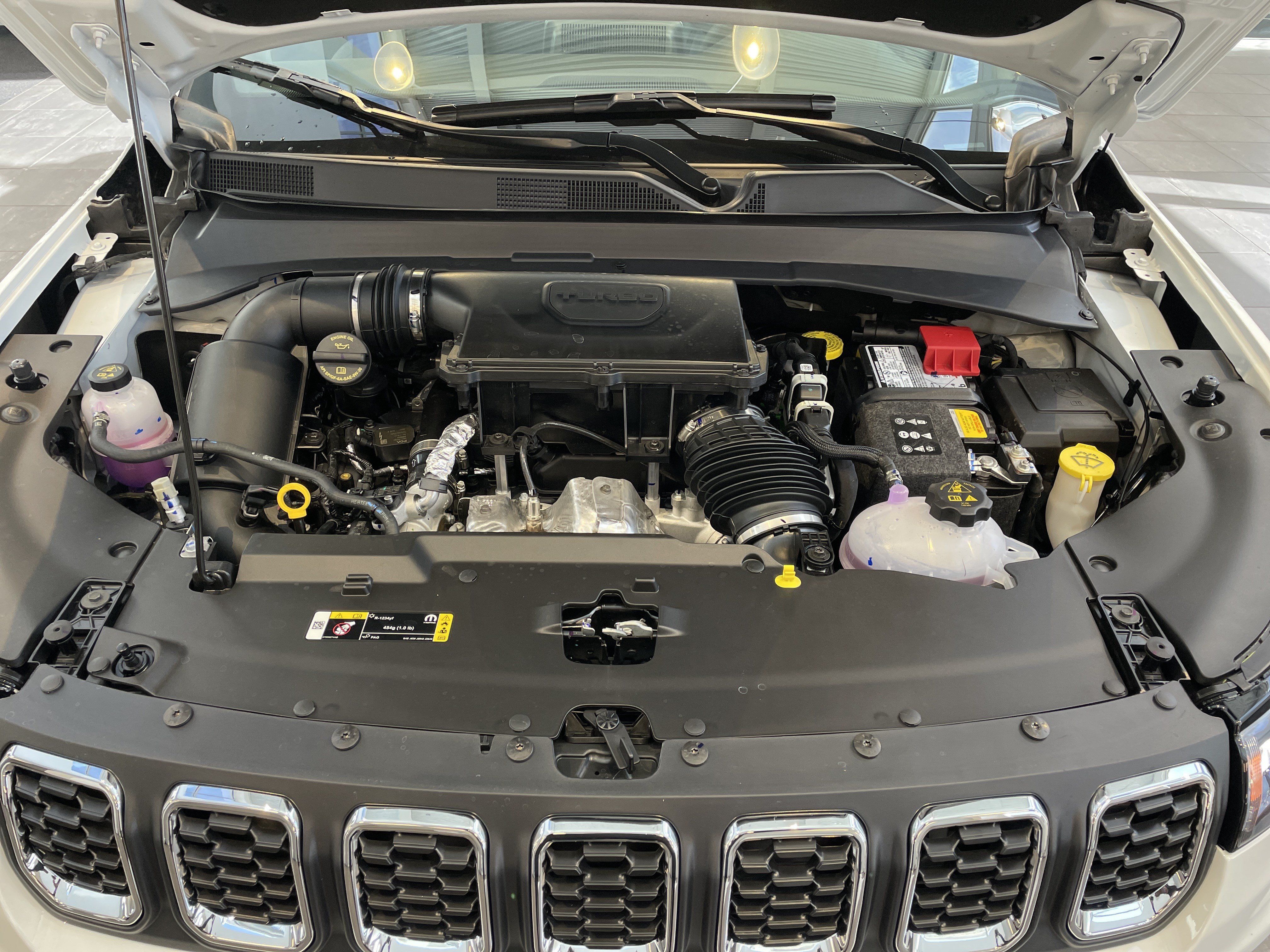 Certified 2026 Jeep Compass Latitude AWD/4WD image 36