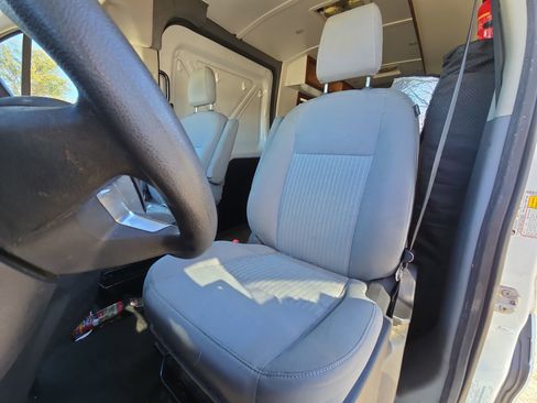 Used 2019 Ford Transit 250 148 Medium Roof image 12
