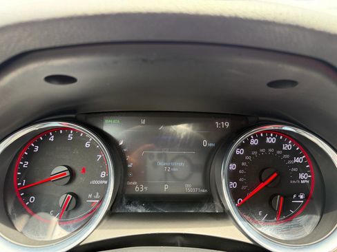 Used 2019 Toyota Camry XSE FWD image 14