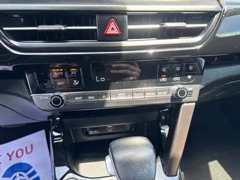 Used 2024 Kia Seltos S AWD/4WD image 21